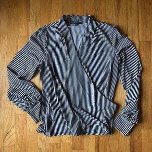 Women black and white top